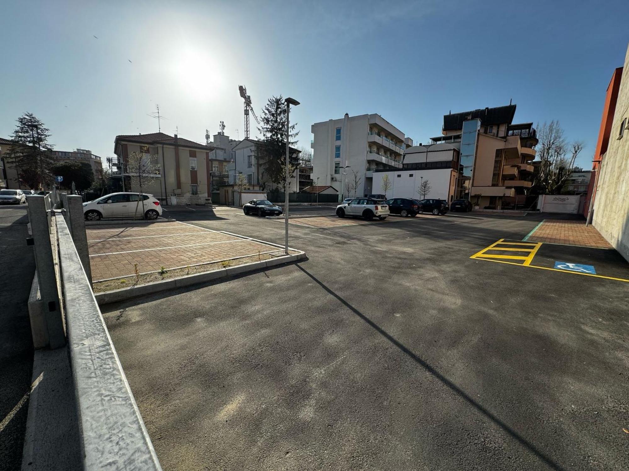 Appartamento Con Posto Auto Privato A Marina Centro Mare リミニ エクステリア 写真